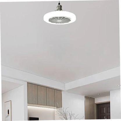 BreezeGlow™  Refresca tu espacio, ilumina tu vida